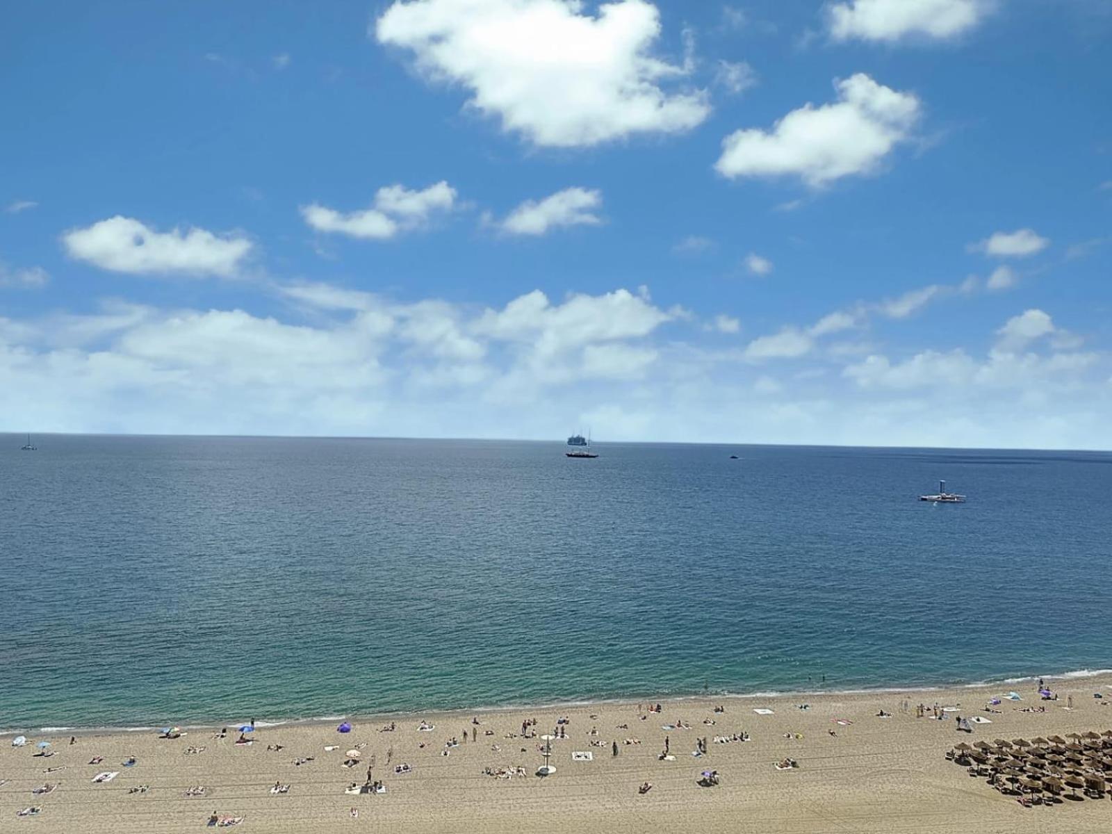 Espectaculares Vistas Al Mar Playa Malagueta Malaga